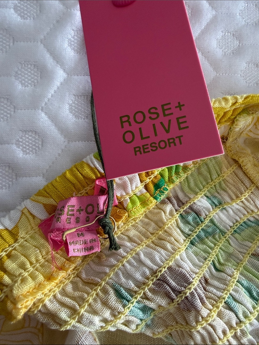 Rose + Olive Resort Lemon Print Crop Top & Wide Leg Pants Set Size M NWT - Picture 2 of 12